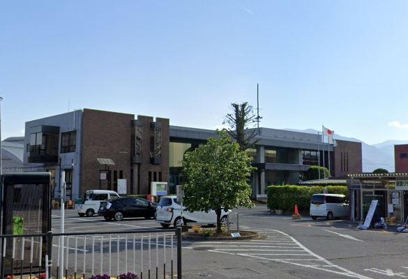 役所　甲斐市役所双葉庁舎（役所）まで328m