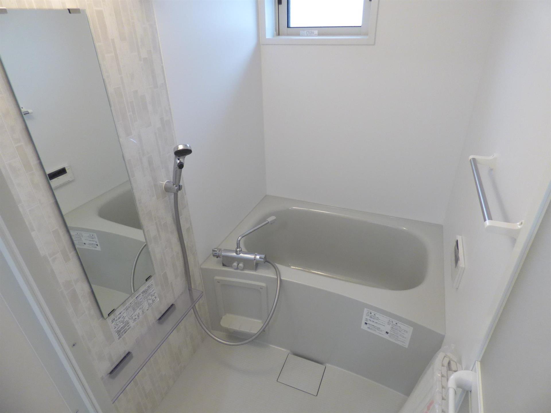 バス・シャワールーム　バス