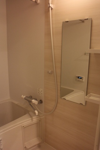 バス・シャワールーム　追焚き付き