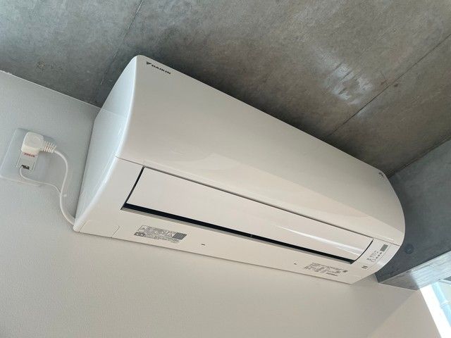 その他　★エアコン★