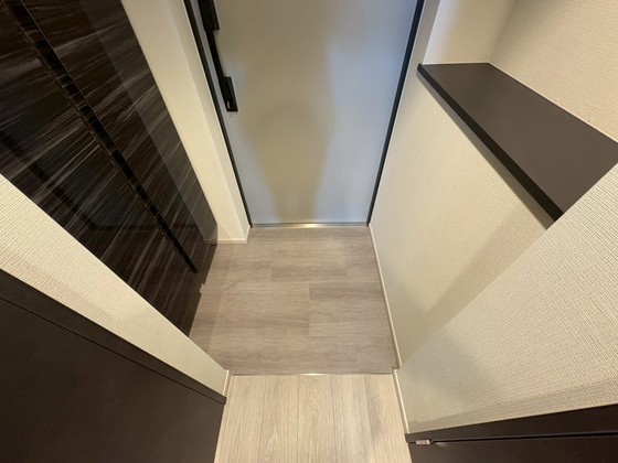 玄関　※別部屋の写真です