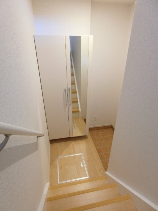 玄関　図面と現状に相違がある場合には現状を優先