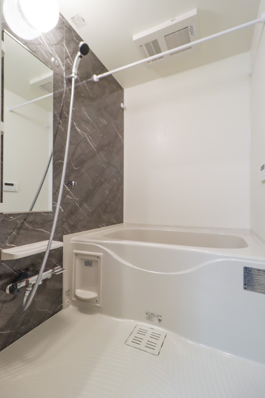 バス・シャワールーム　図面と現状に相違がある場合には現状を優先