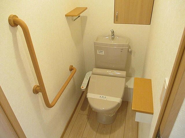 トイレ　（別タイプ参考写真）ルーブル中板橋　板橋区弥生町