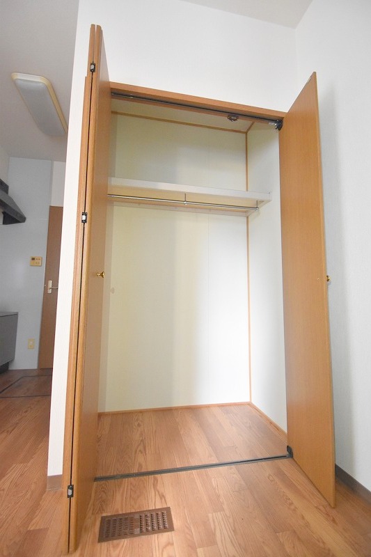 収納　ルネスフォレスト