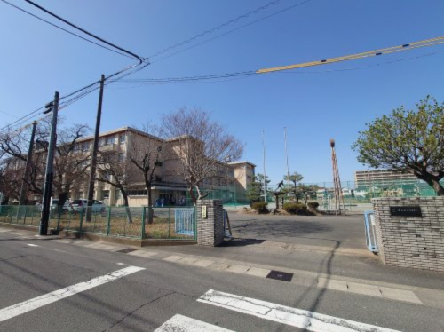 中学校　本荘中学校（中学校）まで1662m