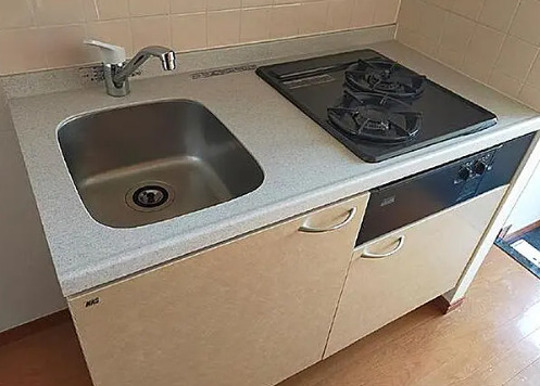 キッチン　別部屋の写真を使用しております。