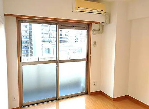 居室・リビング　別部屋の写真を使用しております。