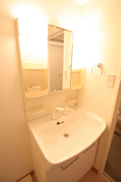 洗面設備　※別室の参考写真の為、現況優先です。