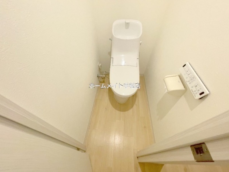 トイレ　温水洗浄便座です！