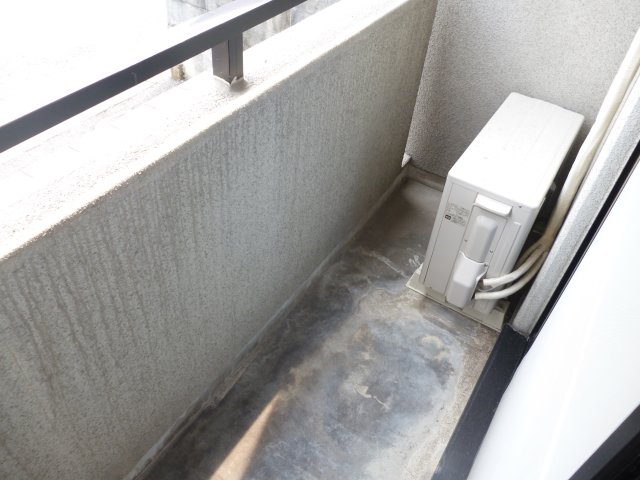 バルコニー　広々としたバルコニーです