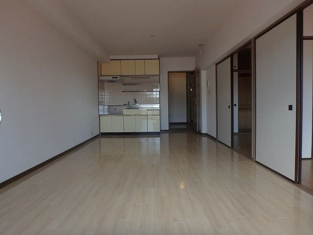 居室・リビング　・別号室参考写真