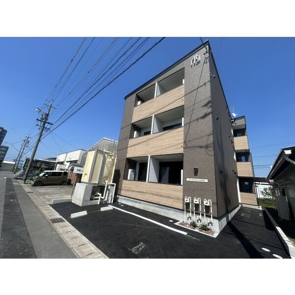 LE COCON 北名古屋IIの外観写真