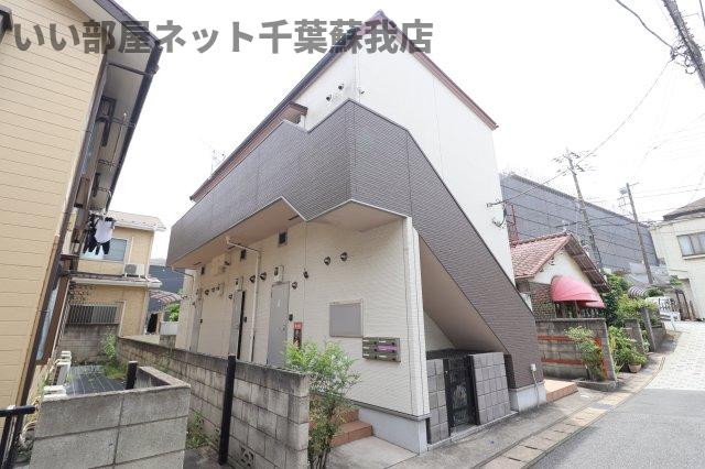 建物外観　落ち着いた雰囲気の外観です