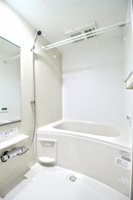 バス・シャワールーム　別号室の参考写真です。