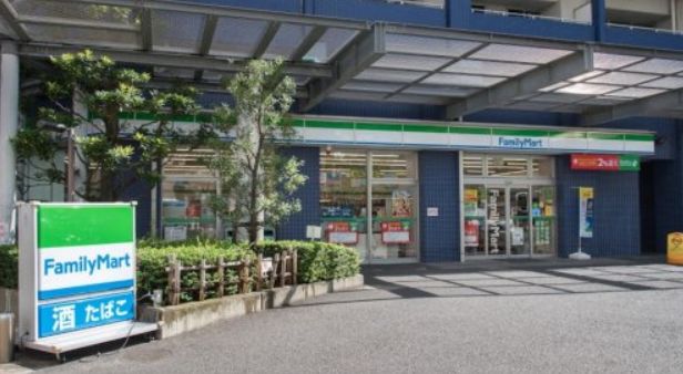 コンビニ　ファミリーマート勝どき三丁目店（コンビニ）まで234m