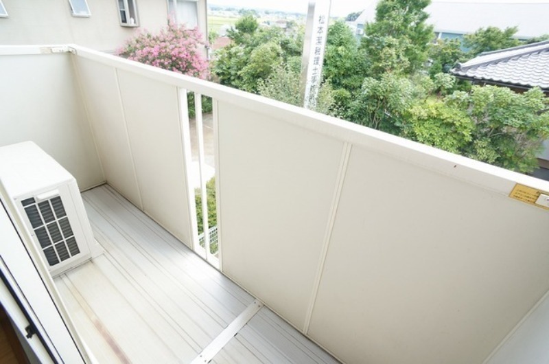 バルコニー　図面と現状に相違がある場合には現状を優先