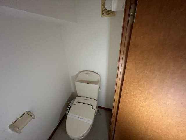 その他　温水洗浄便座設置