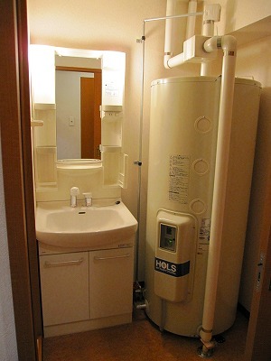 洗面設備　シャワードレッサー付きです！