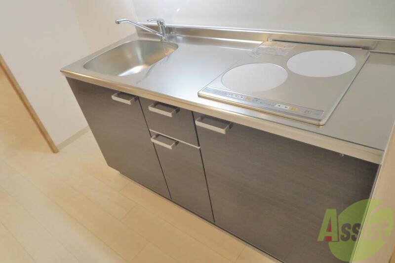 キッチン　キッチンはＩＨの為お掃除も楽々出来ちゃいます。