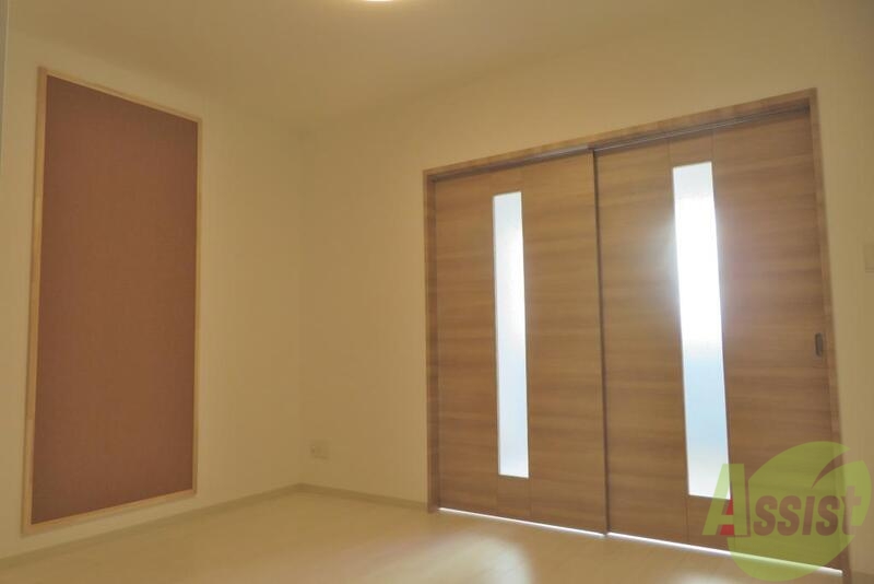 居室・リビング　新築の為どこを見てもキレイなお部屋です。