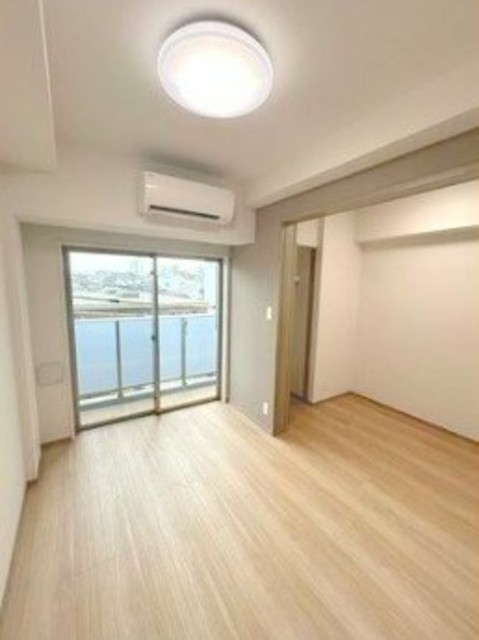 居室・リビング　※同仕様タイプ