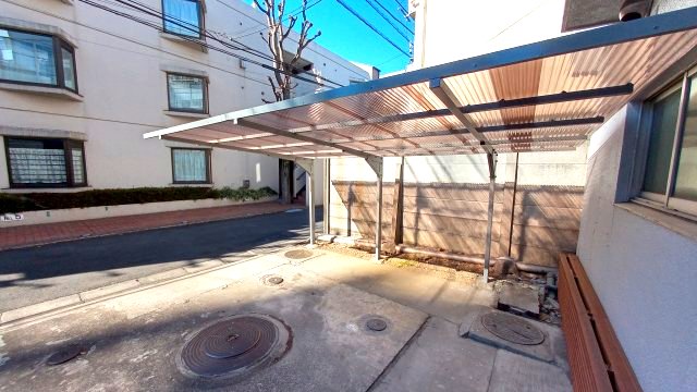 駐車場　駐輪場