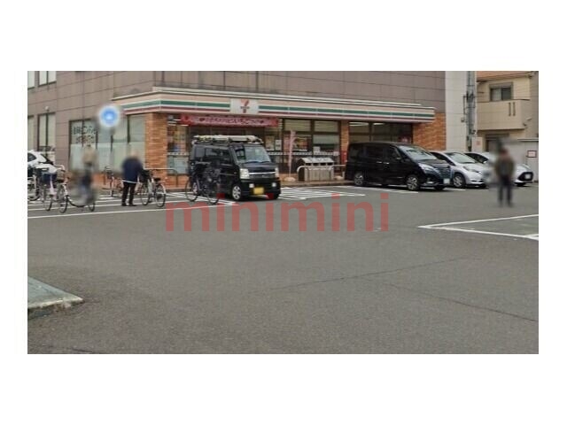 コンビニ　セブンイレブン高槻庄所町店（コンビニ）まで318m
