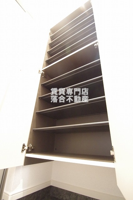 収納　シューズ収納