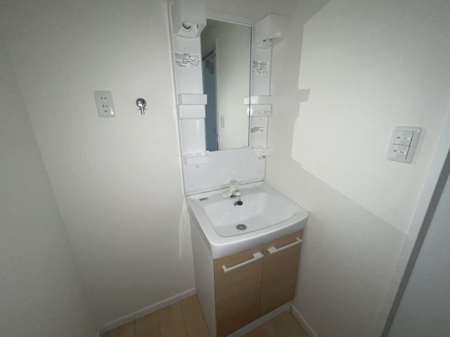 洗面設備　※他部屋の写真です