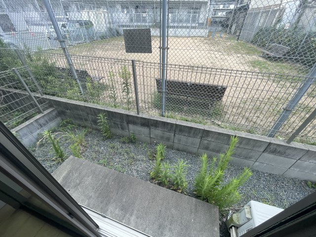 バルコニー　※他部屋の写真です