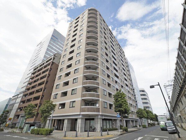 建物外観　外観タイル張りです