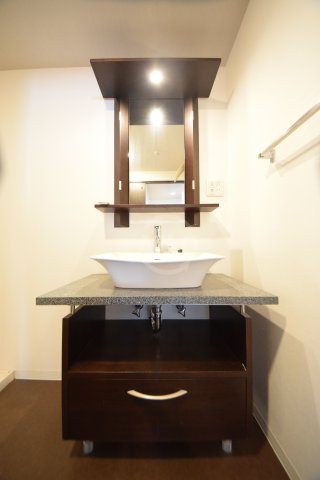 洗面設備　CITY SPIRE難波WESTII　独立洗面台