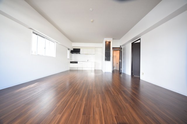 居室・リビング　CITY SPIRE難波WESTII　リビング