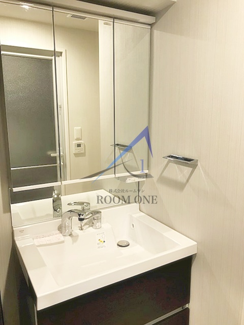 洗面設備　洗面台です。