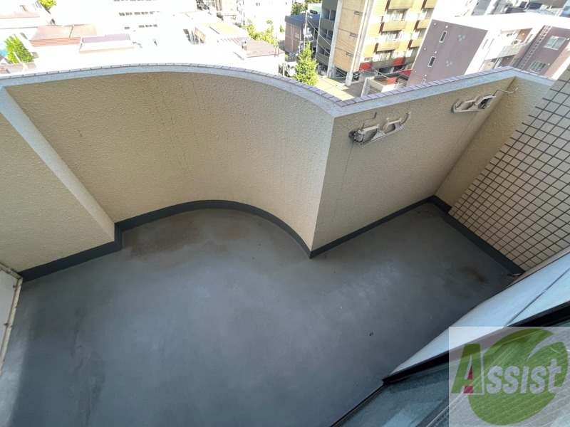 バルコニー　バルコニーが付いていますので一息ついてみてはいかがですか。