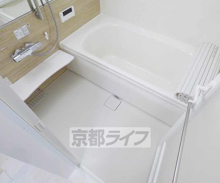 バス・シャワールーム　ゆったりは入れます。