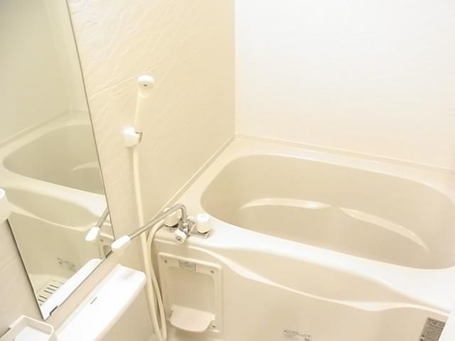 バス・シャワールーム　浴室乾燥機付バス