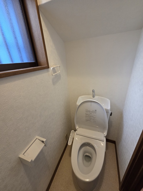 トイレ　水周り新規交換！