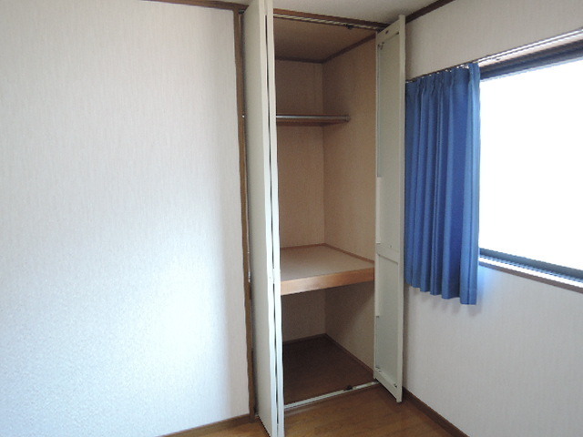 収納　収納もあり荷物も片付きます