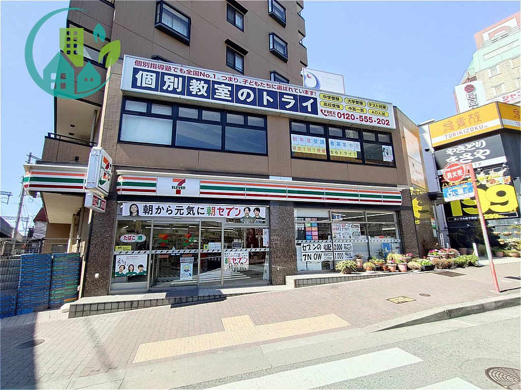 コンビニ　セブンイレブン 神戸灘六甲道駅前店（コンビニ）まで185m