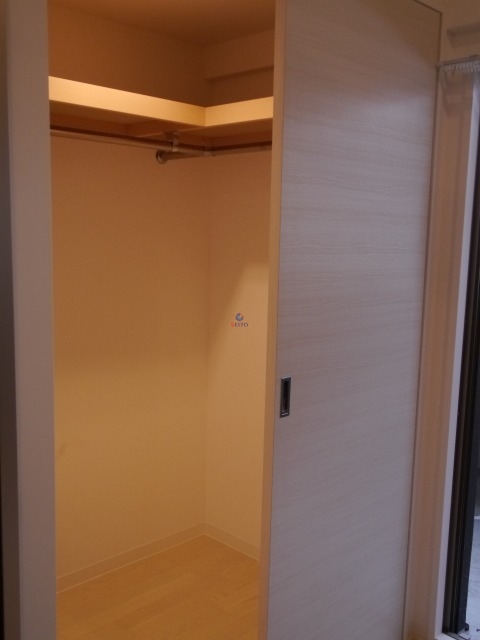 収納　大容量ウォークインクローゼット