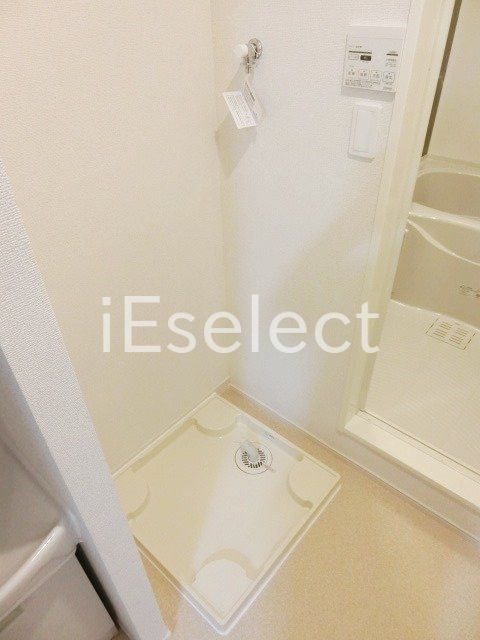 その他　室内洗濯機置場。