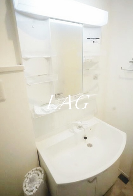 洗面設備　洗面台です。