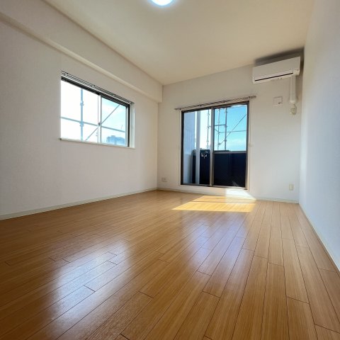 居室・リビング　同仕様タイプです