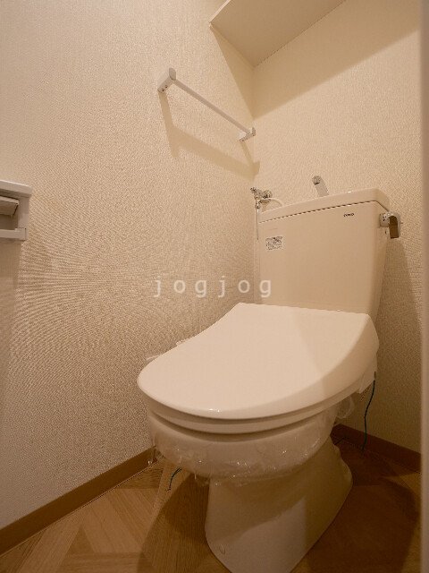 トイレ　温水洗浄便座完備