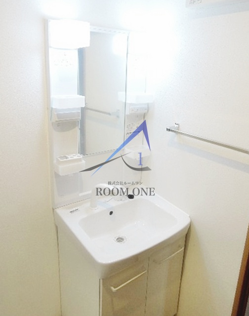 洗面設備　独立洗面台です。