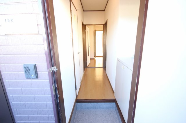 玄関　明るい玄関です