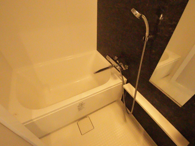 バス・シャワールーム　※他号室の参考写真になります。