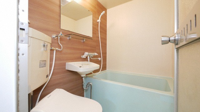 バス・シャワールーム